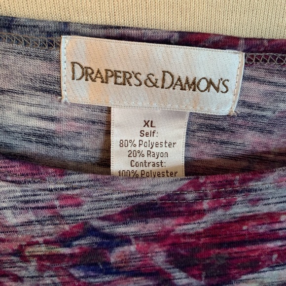 Draper’s & Damon’s Purple and reds abstract design Blouse - Picture 5 of 5